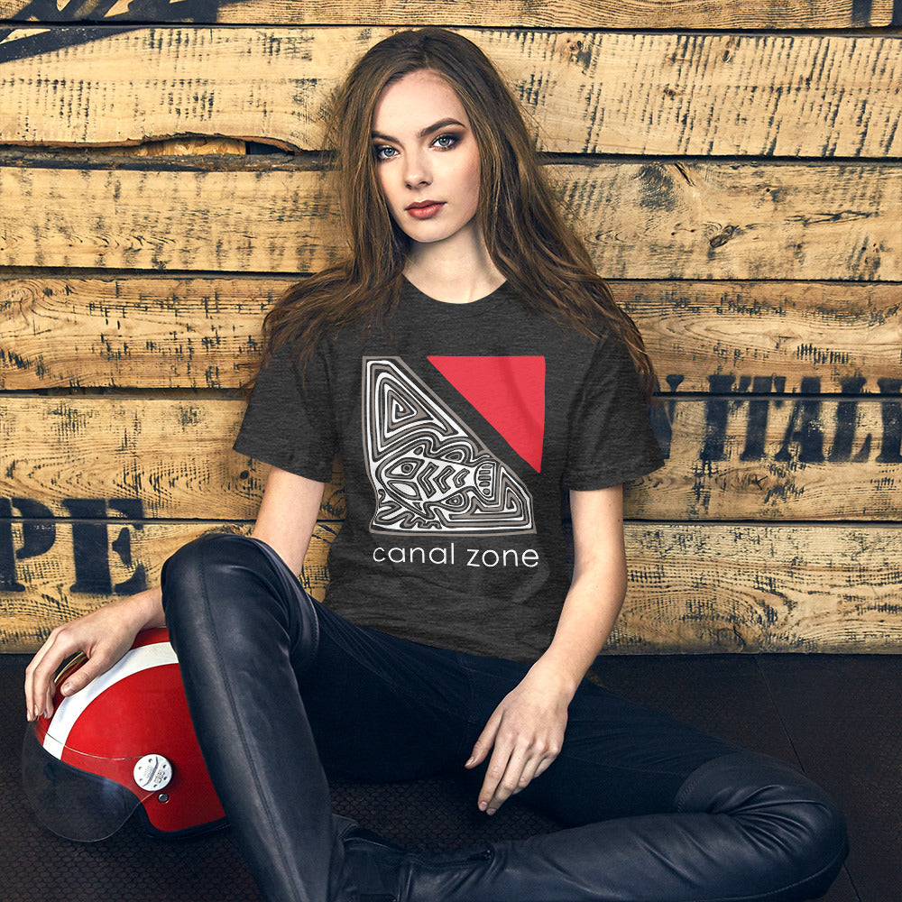 Mola Fish & TriangleUnisex t-shirt